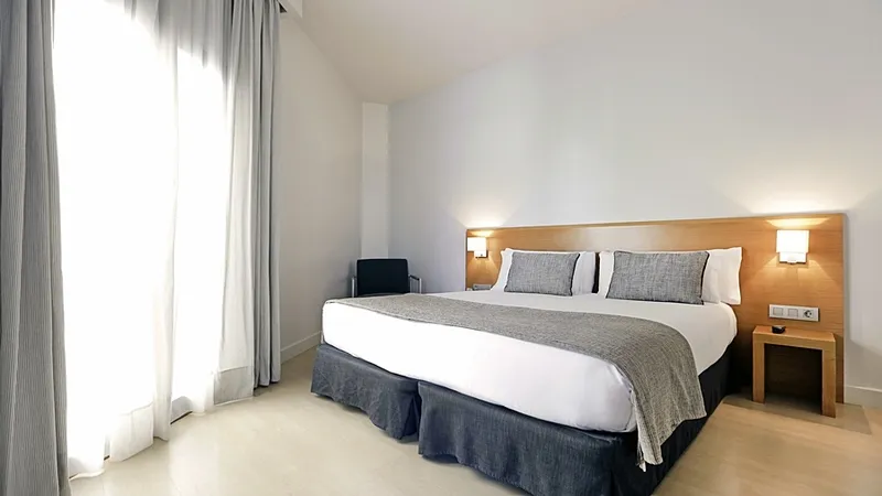 General view, Arc La Rambla, Barcelona