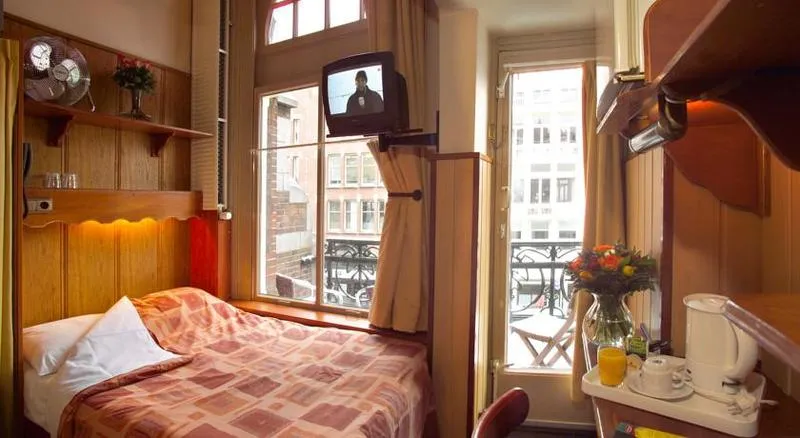 DOUBLE STANDARD Room, Nadia, Amsterdam