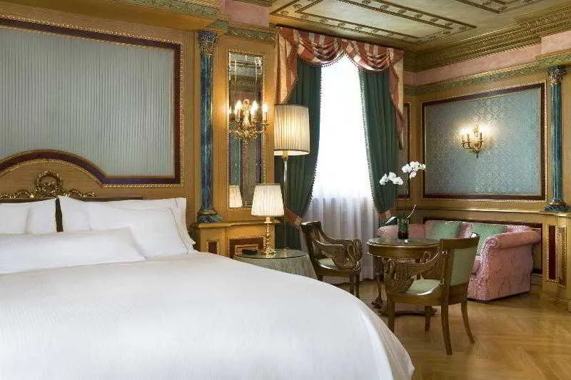 Room, The Westin Palace Milan, Milan