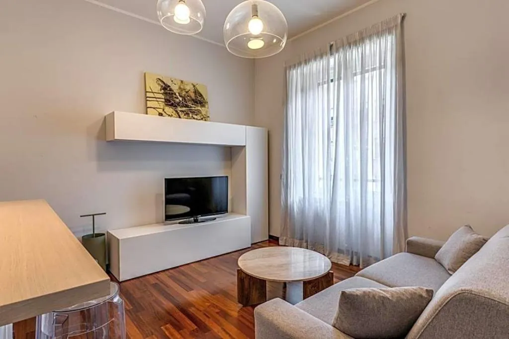 APARTMENT CAPACITY 2 ONE BEDROOM Room, 43 Station Hotel, Milan