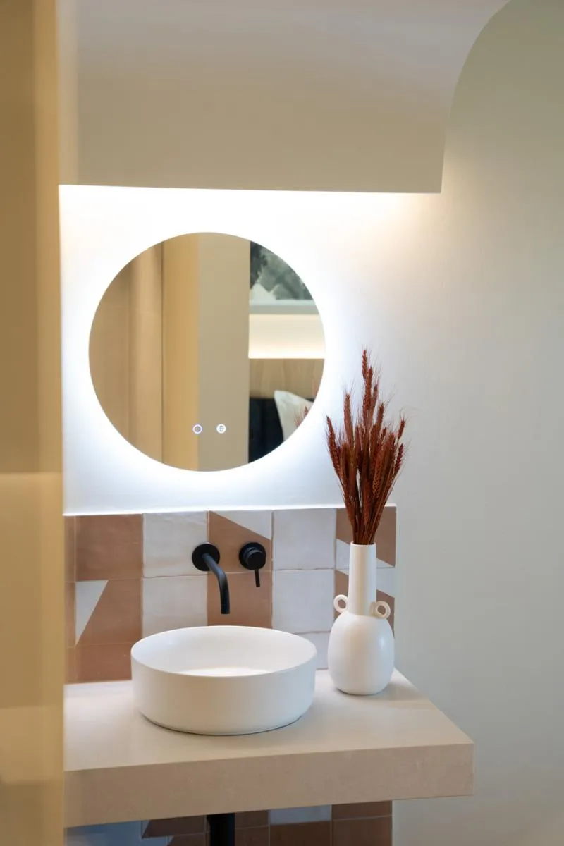 DOUBLE DELUXE WITH BALCONY Room, Ocean Drive Sevilla, Seville