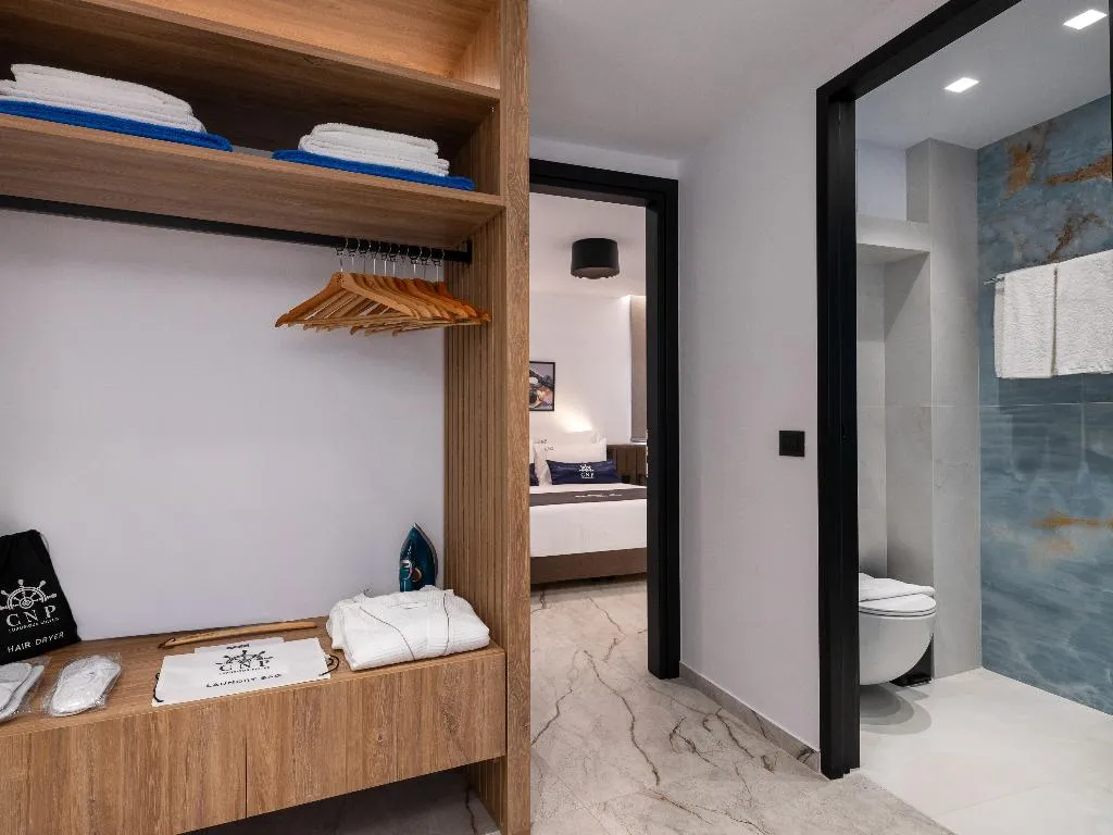 SUITE WITH JACUZZI Room, Captain Napoleon Paterakis CNP Luxurious Suites, Crete