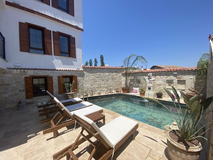 Villa Ephesus, Izmir