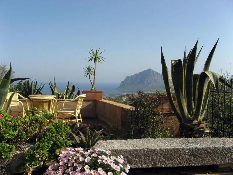 General view, Hotel Baglio Santacroce, Palermo