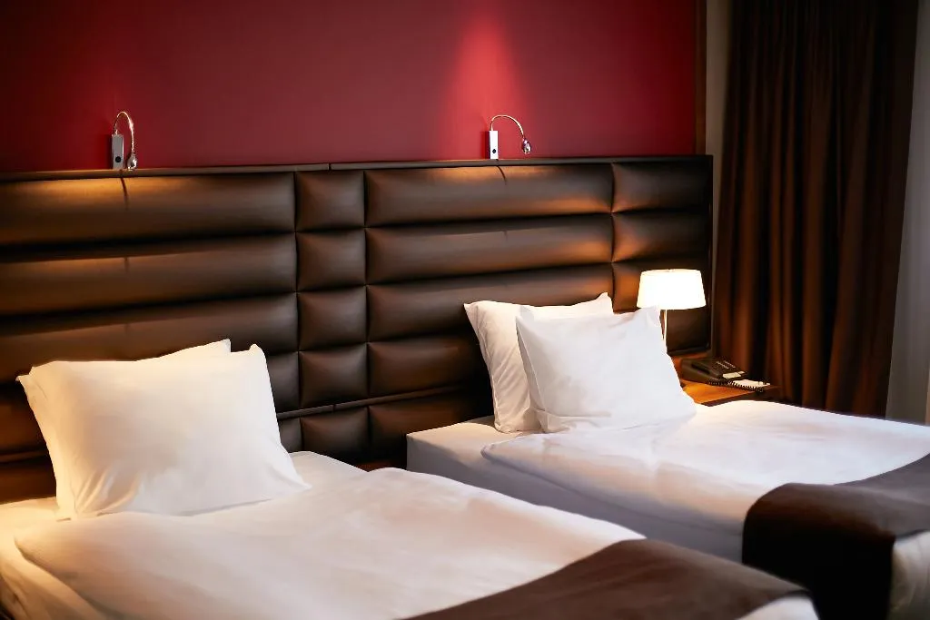 TWIN PREMIUM Room, Holiday Inn Krakow City Centre, Krakow