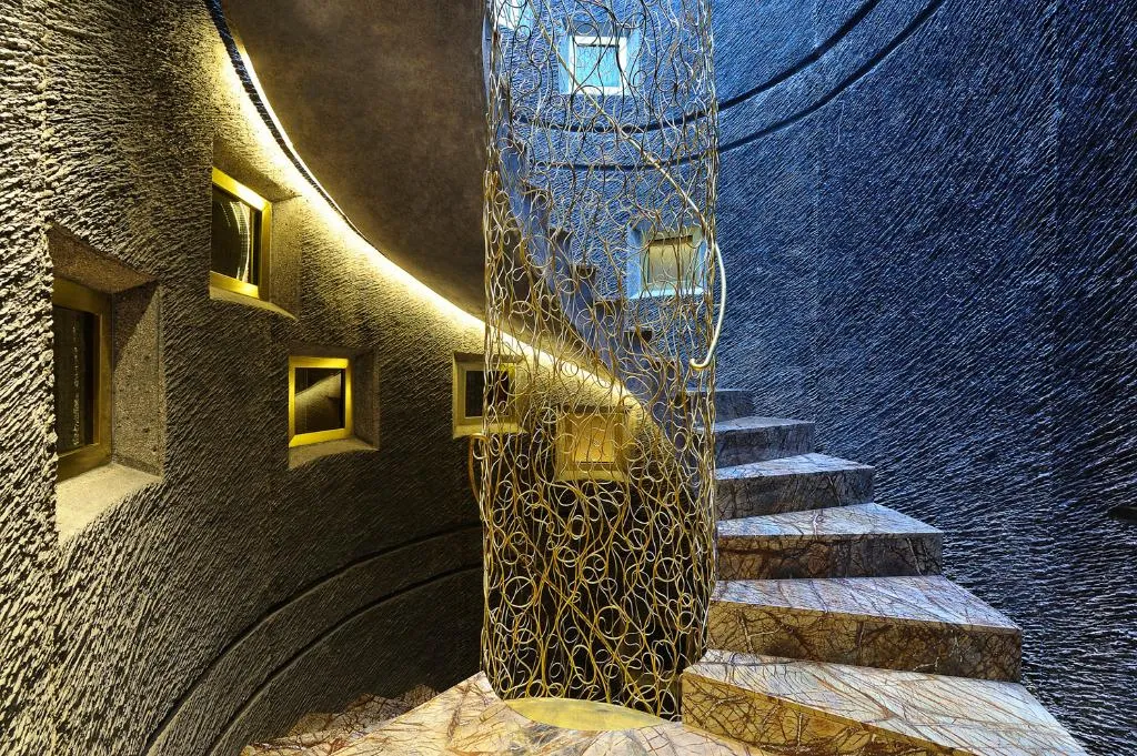 Lobby, Bagues, Barcelona