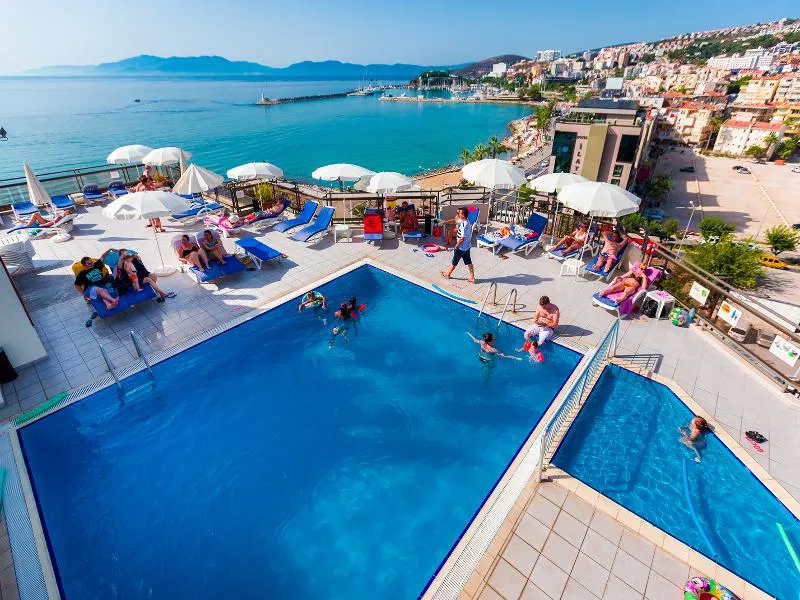 Pool, Derici Hotel, Izmir