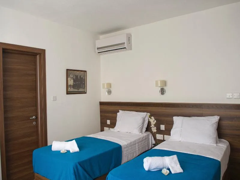 Room, Slimiza Suites, Malta