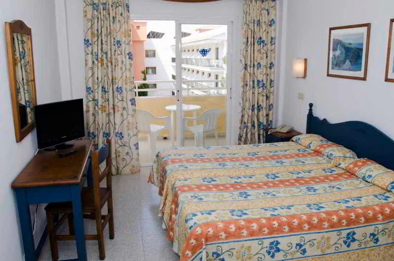 Room, Diamant Junior, Majorca