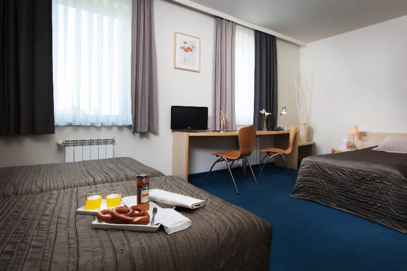 TRIPLE STANDARD Room, Perla, Krakow