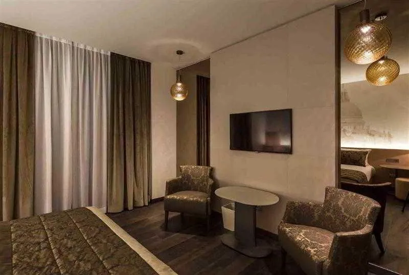 DOUBLE KING SIZE BED Room, Hyatt Centric Murano Venice, Venice
