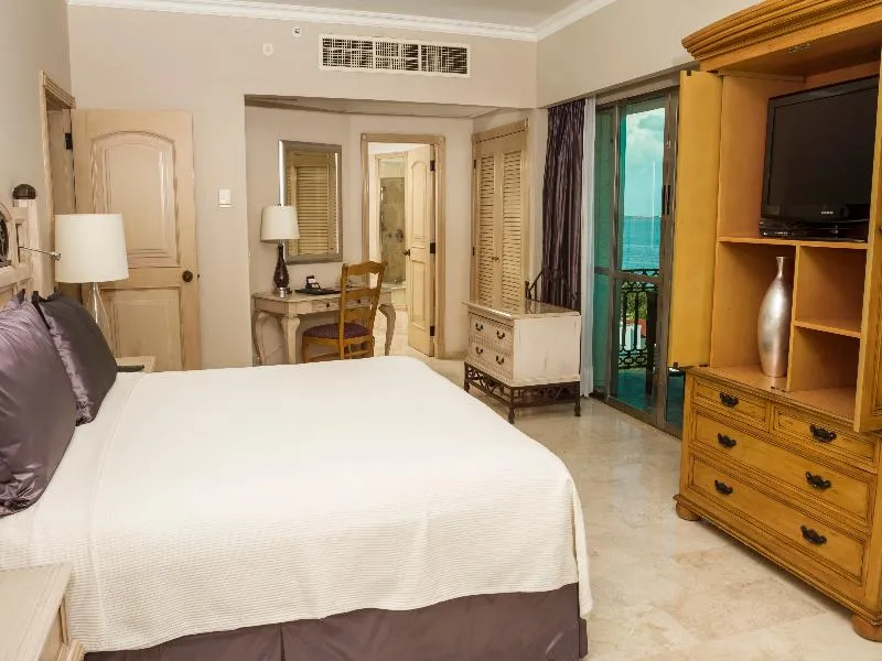 SUITE CAPACITY 1 Room, Sandos Cancun All Inclusive - Adults Only, Cancun Area