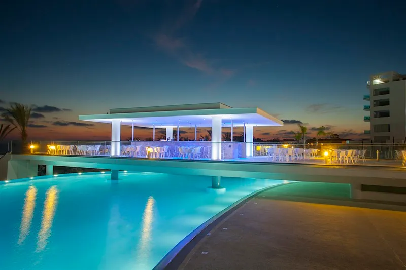 Bar, King Evelthon Beach Hotel & Resort, Cyprus