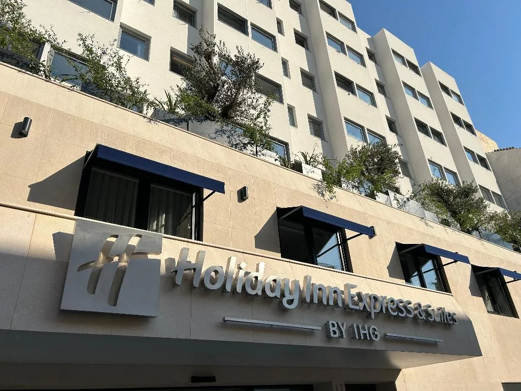 General view, Holiday Inn Express Lisbon Principe Real, by IHG, Lisbon