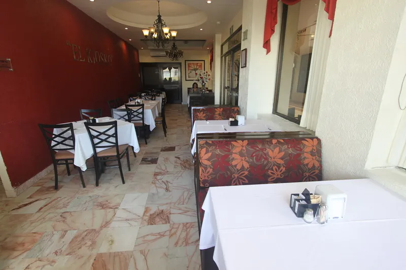 Restaurant, Del Paseo, Cancun Area