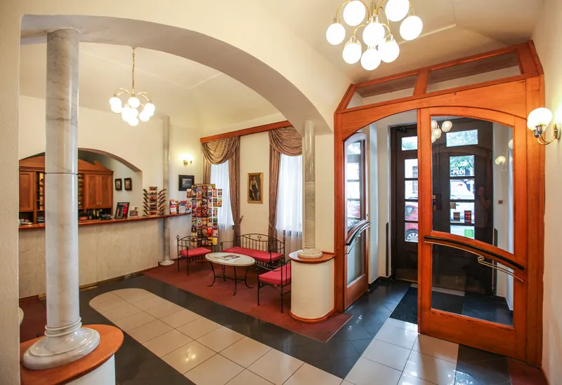Lobby, Orion, Prague