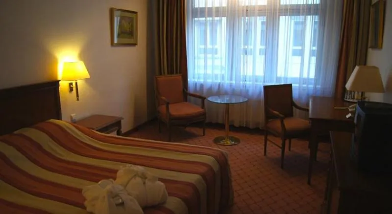 DOUBLE BUSINESS Room, Hotel Roma, Riga