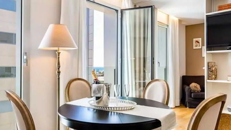SUITE LUXURY Room, Urban District Apartments Rambla Suite & Pool, Barcelona
