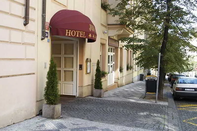 General view, Abri, Prague