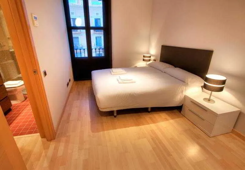 Room, Tamarit, Barcelona