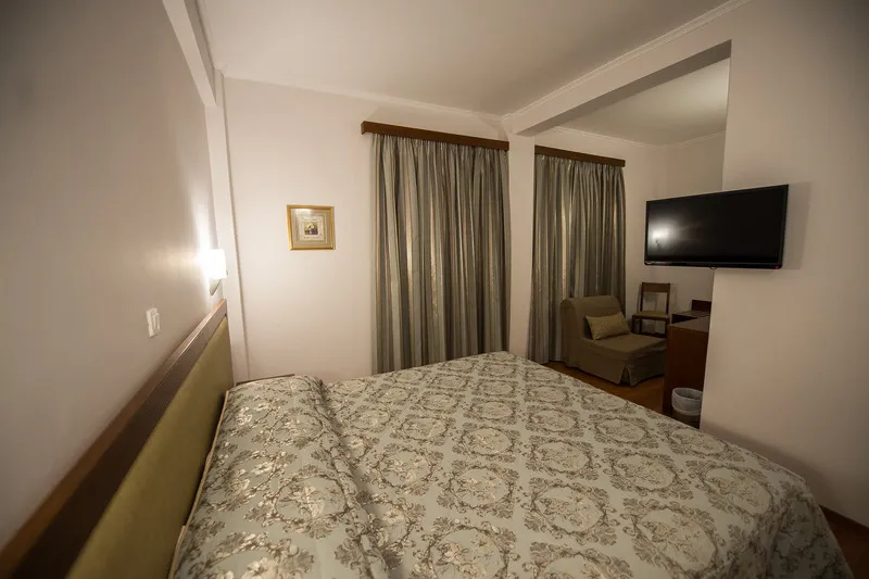 Room, Olympos, Santorini