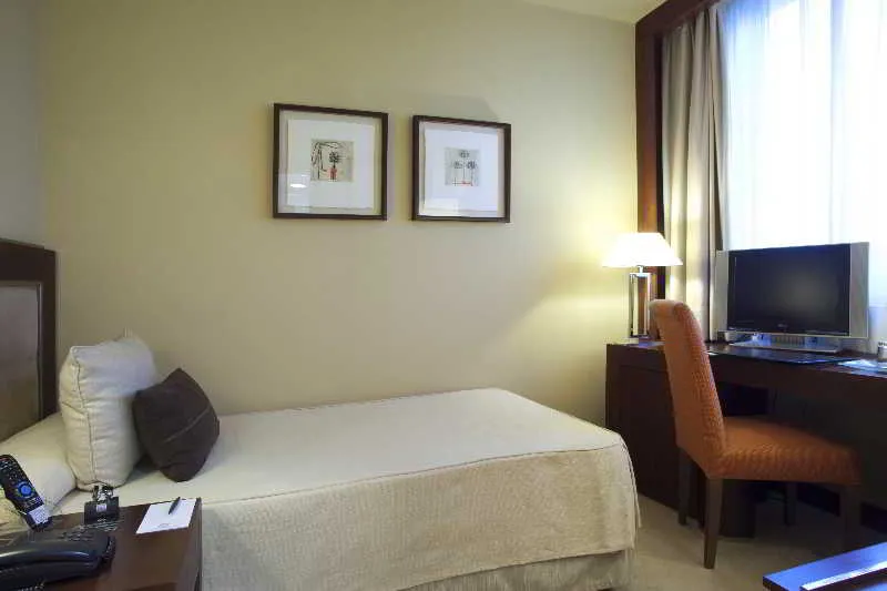 Room, Nuevo Madrid, Madrid