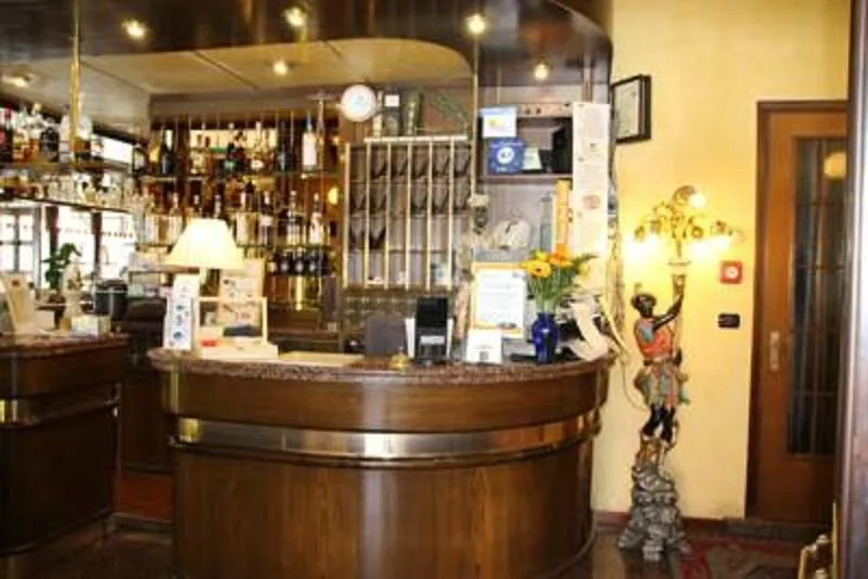 Lobby, Albergo Leon d'Oro, Venice