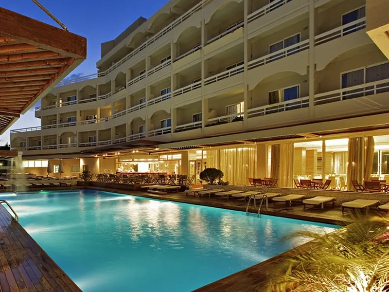 Pool, Athineon, Rhodes