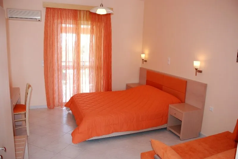 Room, Oniro Studios, Zante