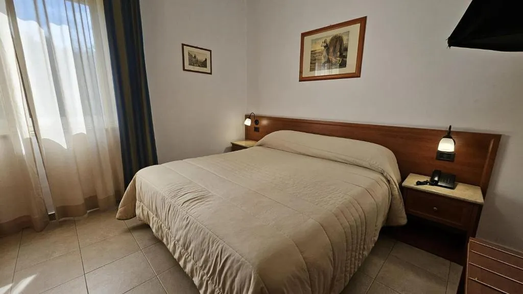 DOUBLE STANDARD Room, GH Hotel & Restaurant, Palermo