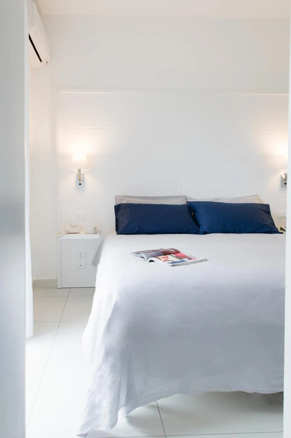 SINGLE STANDARD Room, San Francesco, Naples