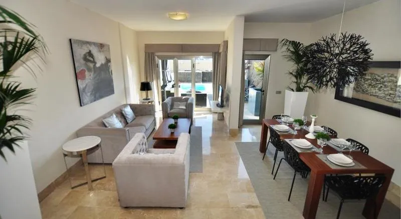 VILLA THREE BEDROOMS Room, Sun Bay Villas, Tenerife