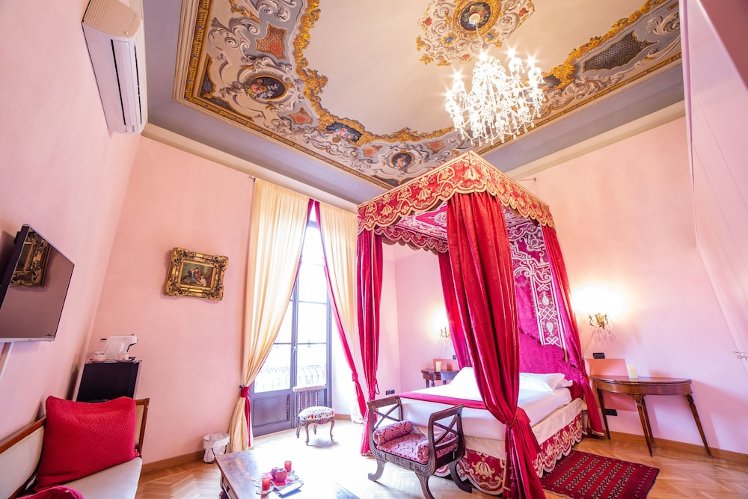 B&B Galileo 2000, Florence