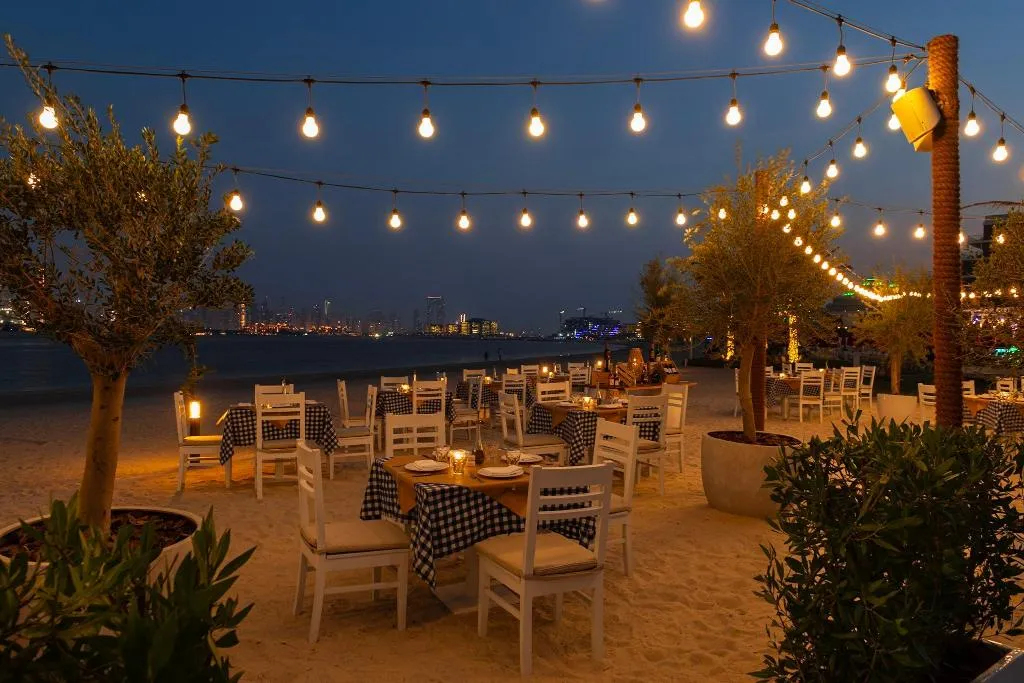 Restaurant, Th8 Palm Dubai Beach Resort Vignette Collection, Dubai