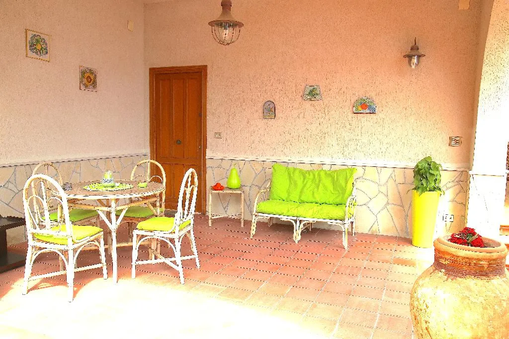 VILLA THREE BEDROOMS Room, La Villa di Sofia, Palermo
