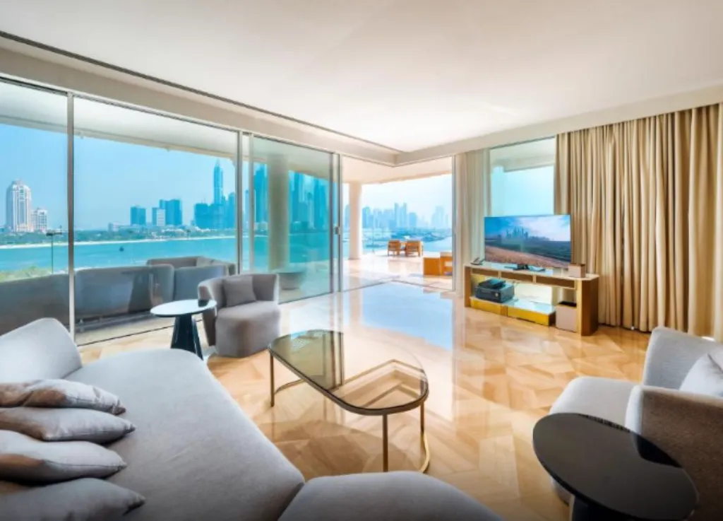 APARTMENT FOUR BEDROOMS Room, Five Palm Jumeirah Dubai, Dubai