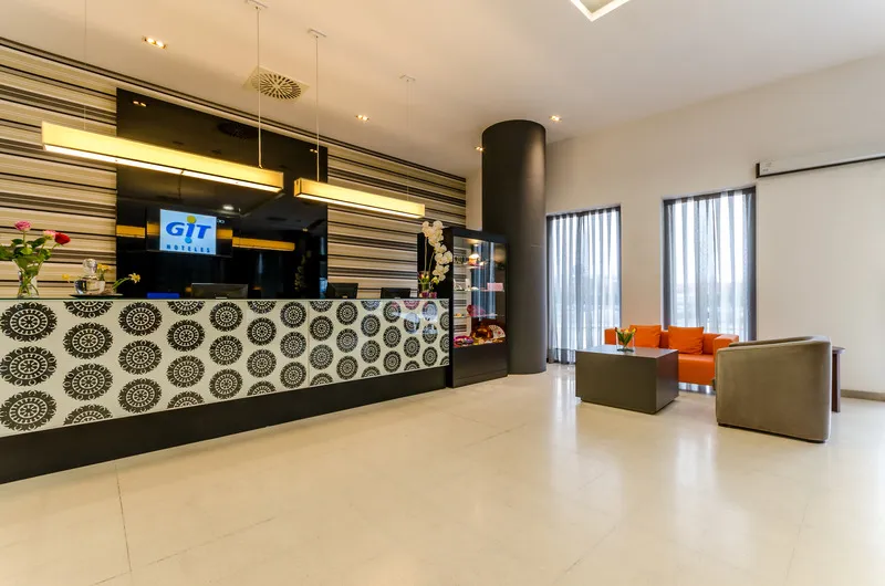 Lobby, YIT Via Sevilla Mairena Hotel, Seville