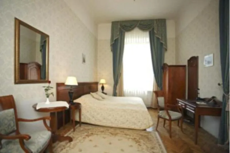 Double or Twin DELUXE Room, Ostoya Palace, Krakow