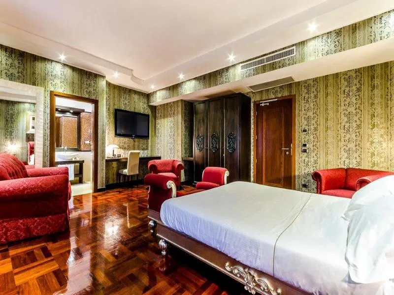 SUITE STANDARD Room, Silver, Milan