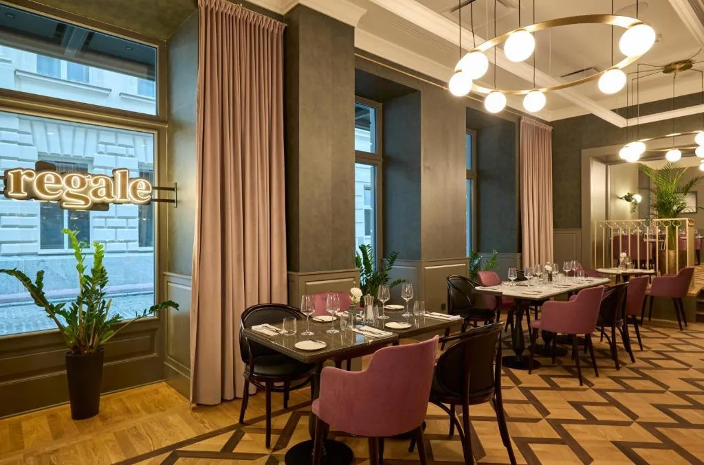 Restaurant, Hotel Saski Krakow, Curio collection by Hilton, Krakow