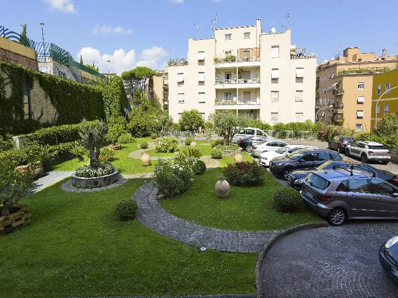 General view, Grand Hotel Tiberio, Rome