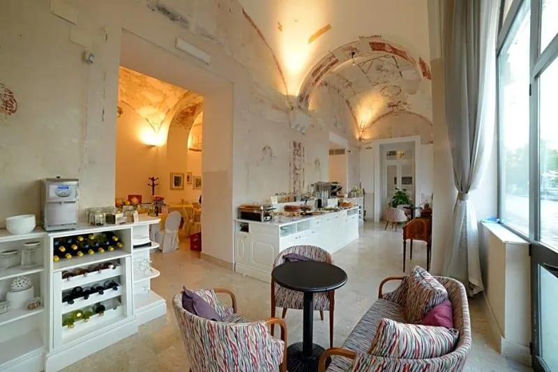 General view, Hotel Vittoria, Naples