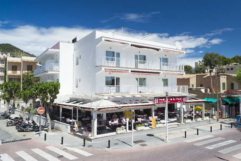 General view, Neptuno Hostal, Majorca