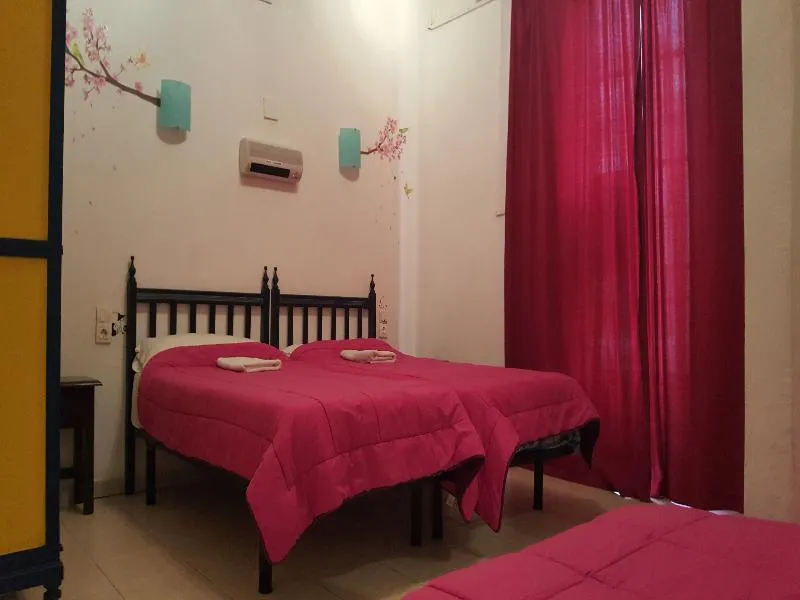 TRIPLE STANDARD Room, Nuevo Pino, Seville