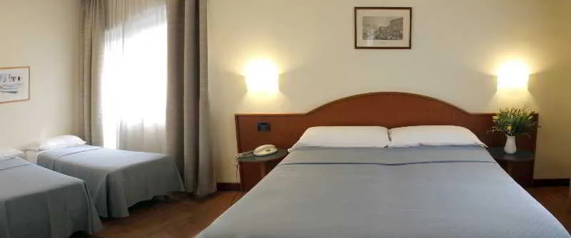Room, Centrale, Venice