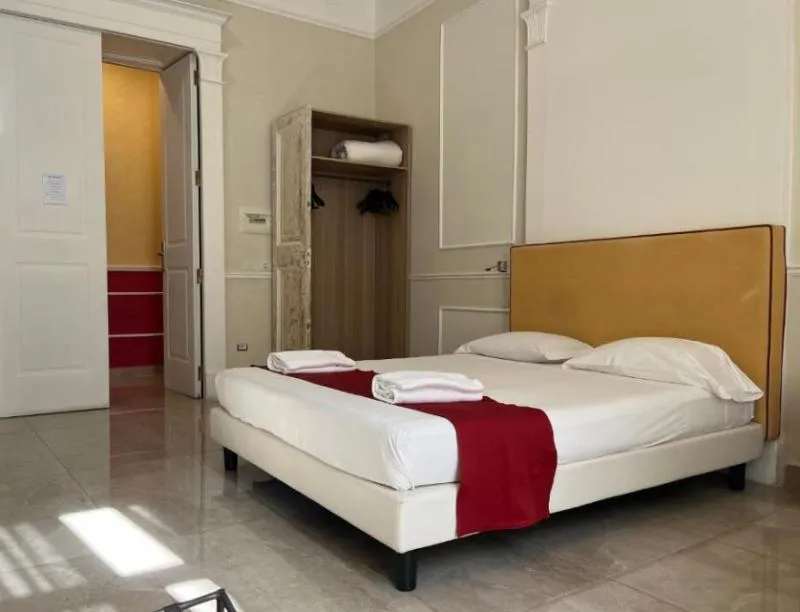 Double or Twin ECONOMY Room, Napolit'amo Hotel Principe, Naples