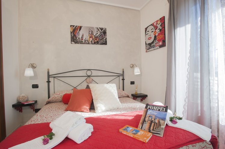 B&B Elena, Naples