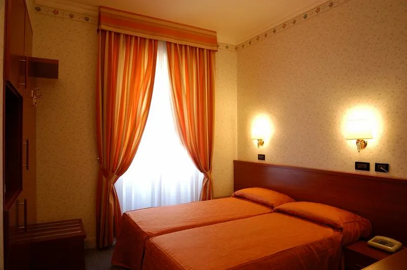 Double or Twin STANDARD Room, Dina Hotel, Rome