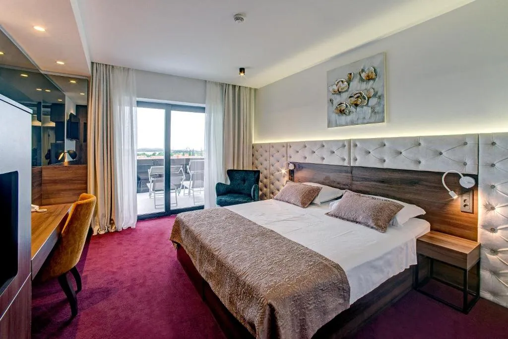 FAMILY ROOM WITH BALCONY Room, Hotel Scala, Split