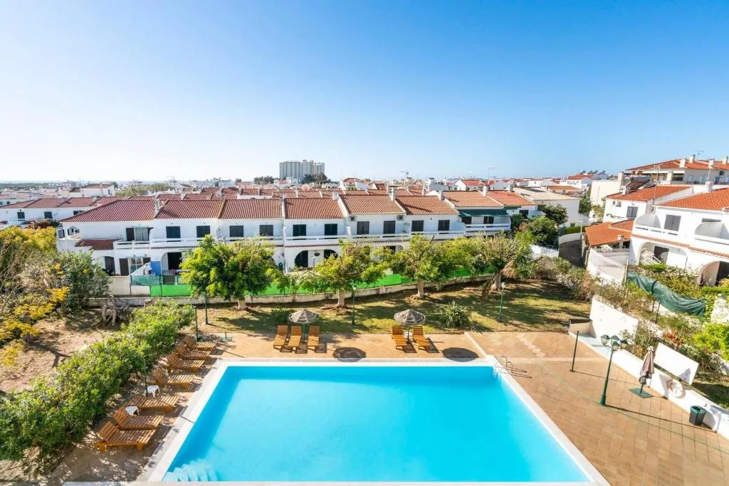 General view, Alagoa Praia Norte, Algarve